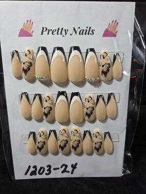 Pretty Nails Beige & Black Butterfly Press-On Set